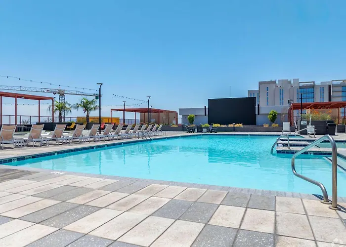 Boulevard Modern 1br Asu Pool Gym 12